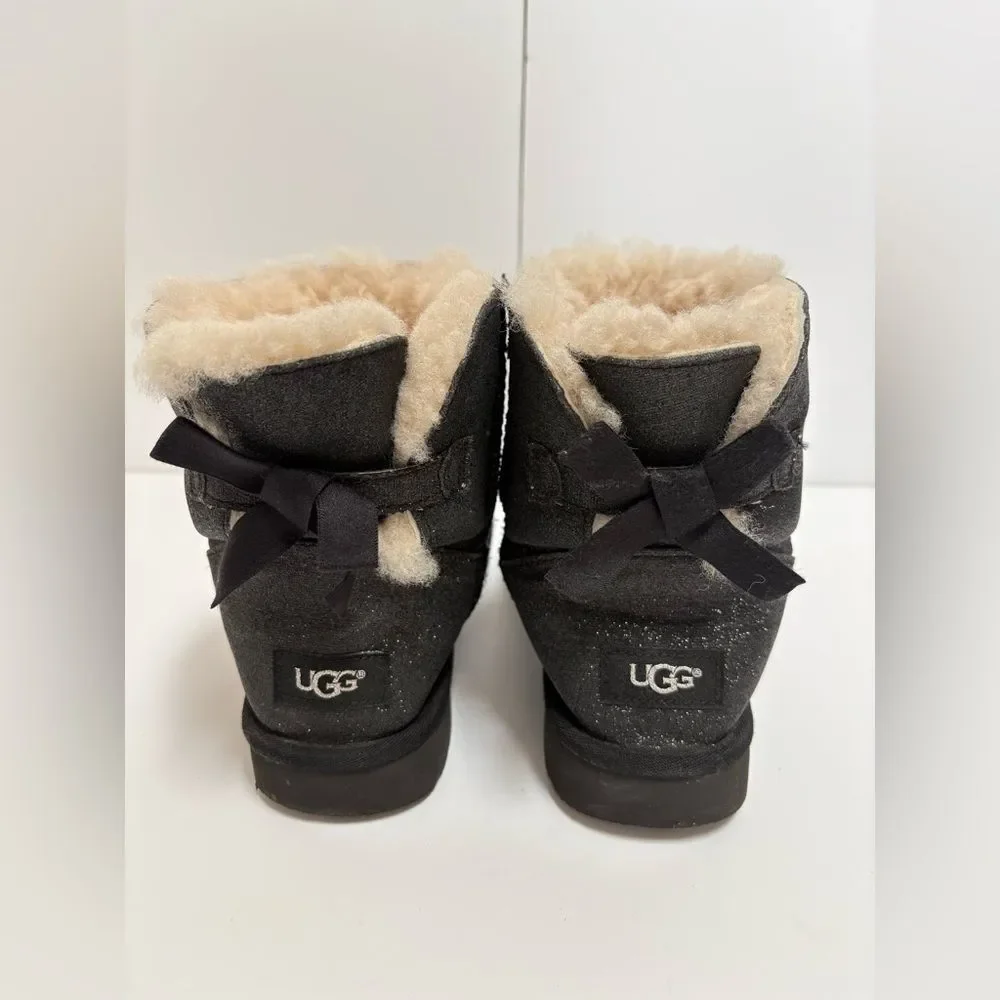 UGG Bailey Bow Black Suede Sheepskin Lined Ankle Boots Women's US Size 8